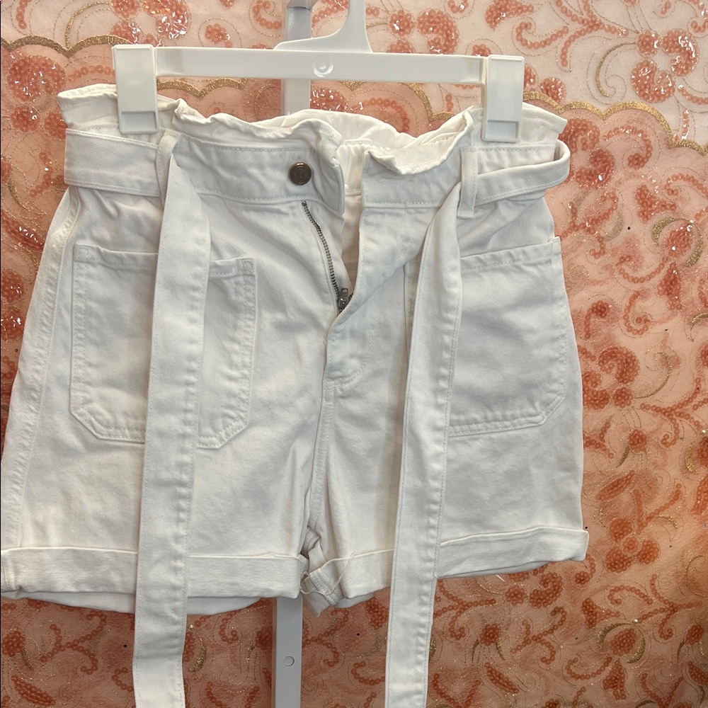 Zara Women's High Waist White Shorts